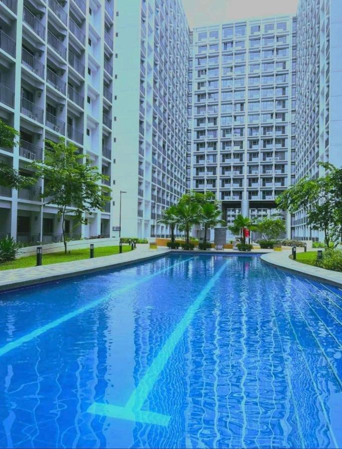 Deluxe Suites Razelles 2 At Shore 2 Residences Tower 1 Pasay Buitenkant foto