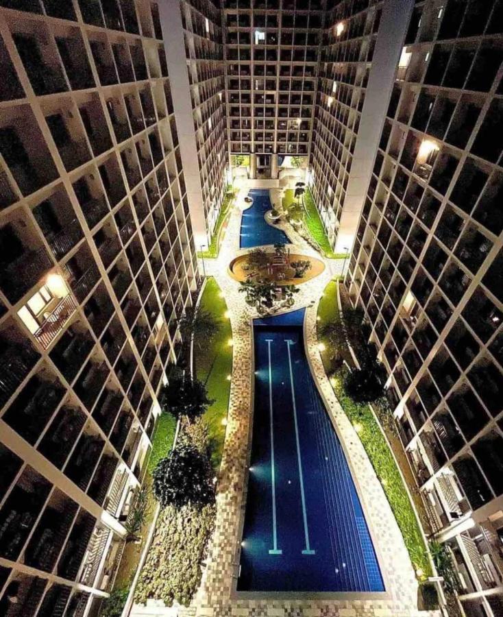 Deluxe Suites Razelles 2 At Shore 2 Residences Tower 1 Pasay Buitenkant foto