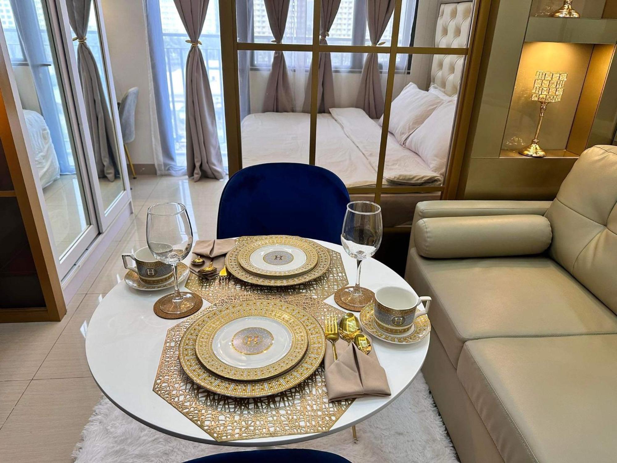 Deluxe Suites Razelles 2 At Shore 2 Residences Tower 1 Pasay Buitenkant foto