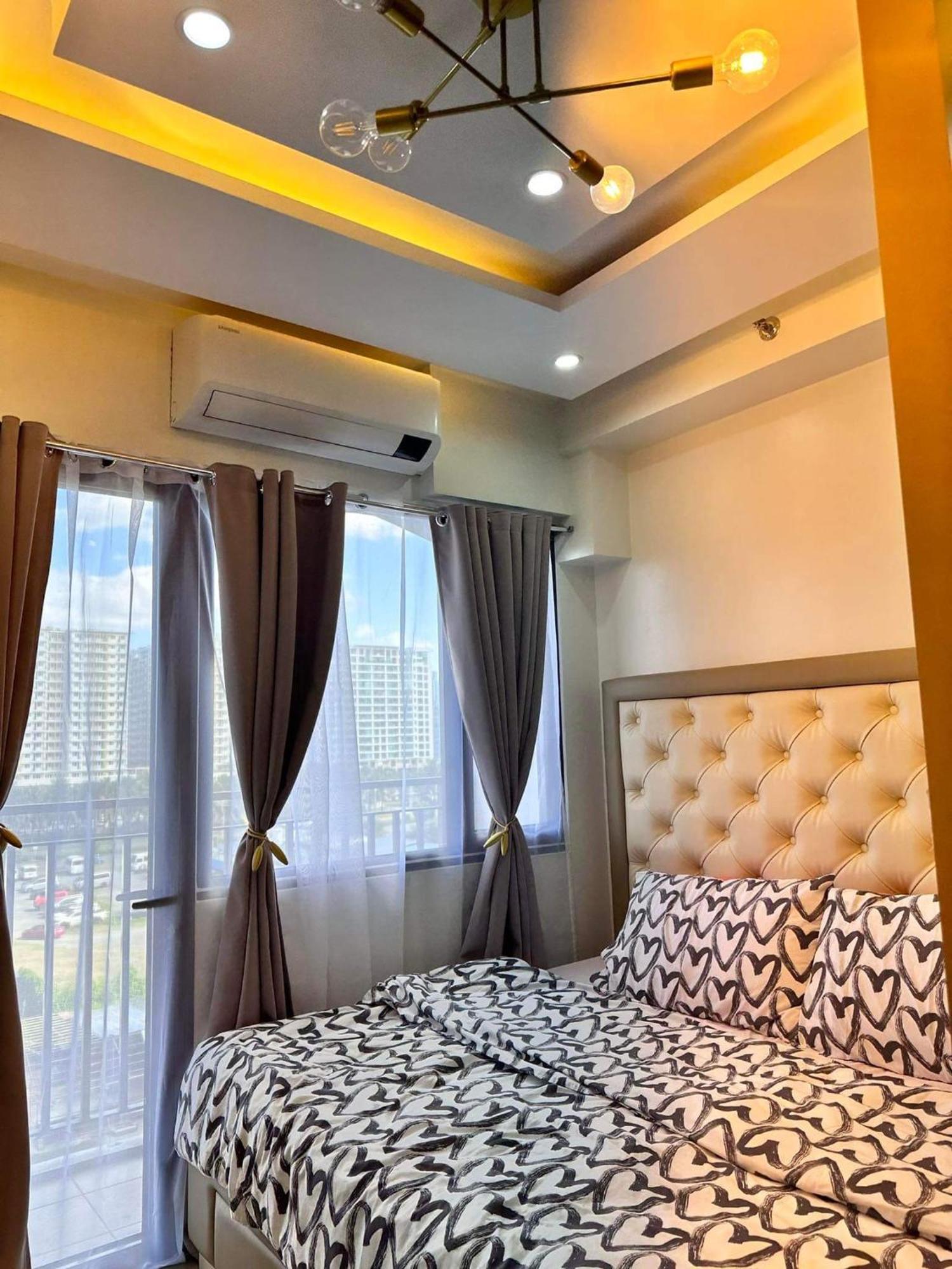 Deluxe Suites Razelles 2 At Shore 2 Residences Tower 1 Pasay Buitenkant foto